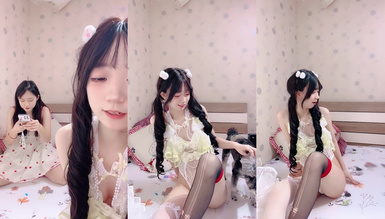 校花首次帶閨蜜下海直播【邪惡雙馬尾】以身作則~道具狂插 (22)
